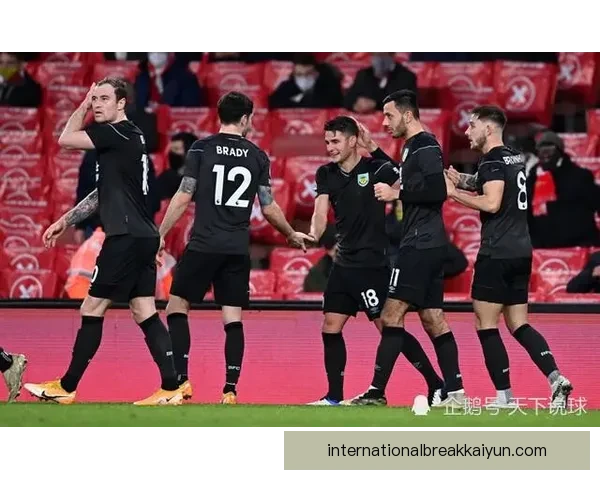 阿什拉夫状态回暖，门德斯防线配合值得关注